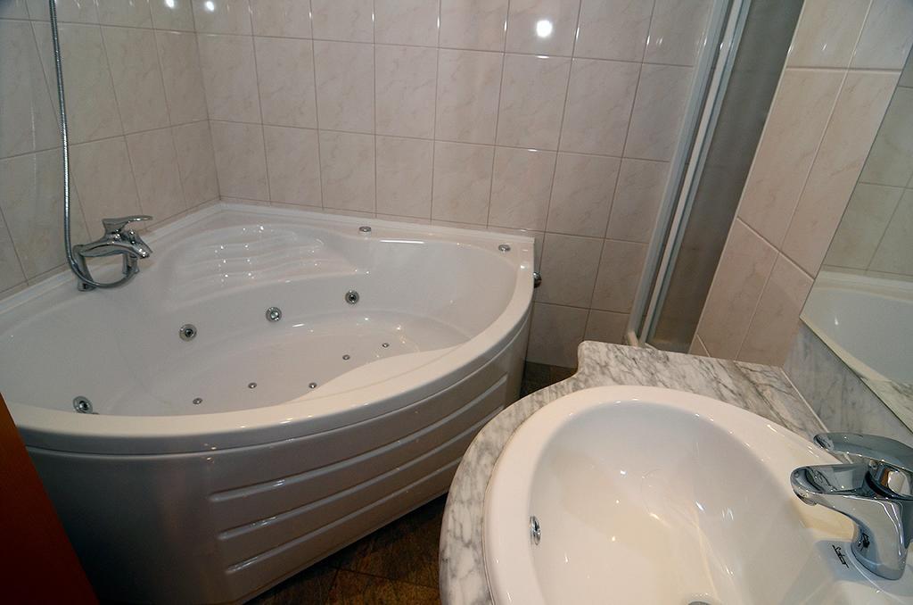 Maslov Apartment Makarska Room photo
