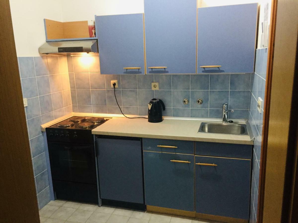 Maslov Apartment Makarska Exterior photo