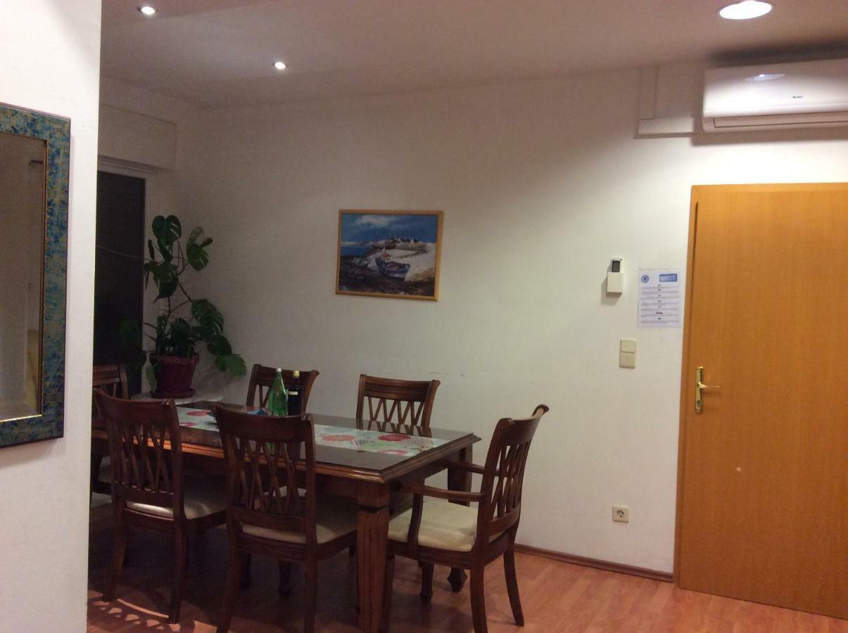 Maslov Apartment Makarska Exterior photo
